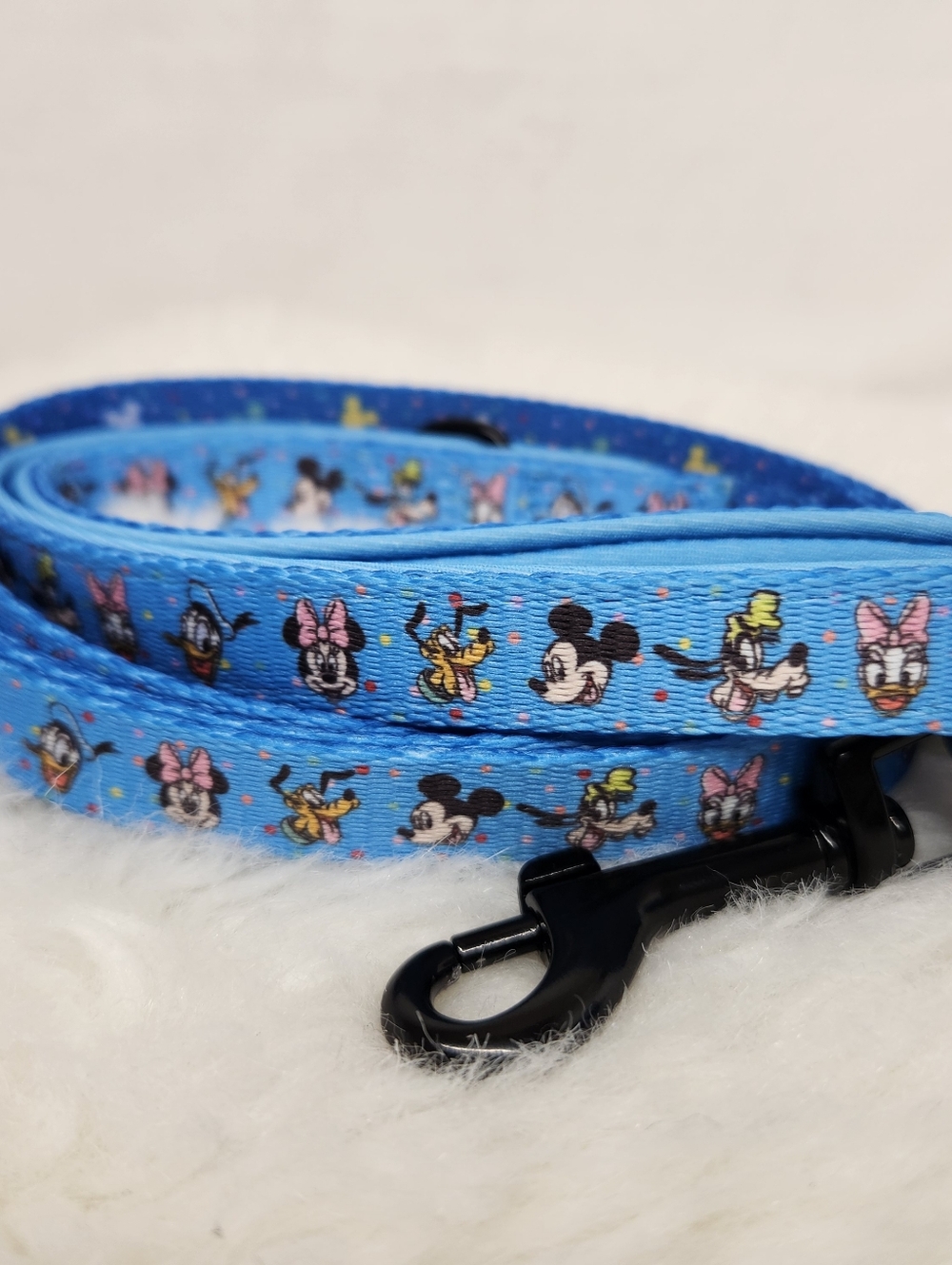 Sassy Meow Cat Leash Disney Mickey Characters